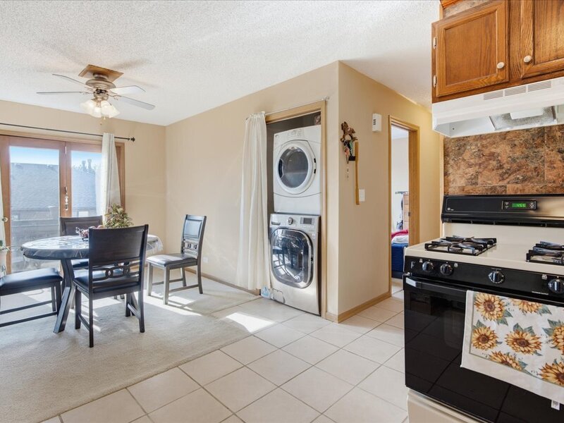 1056 Manchester Court South Elgin IL 60177