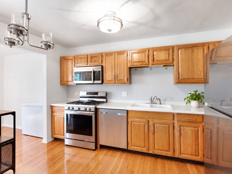 877 Cross Creek Drive Roselle IL 60172