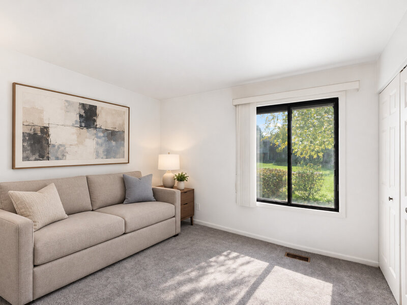 877 Cross Creek Drive Roselle IL 60172