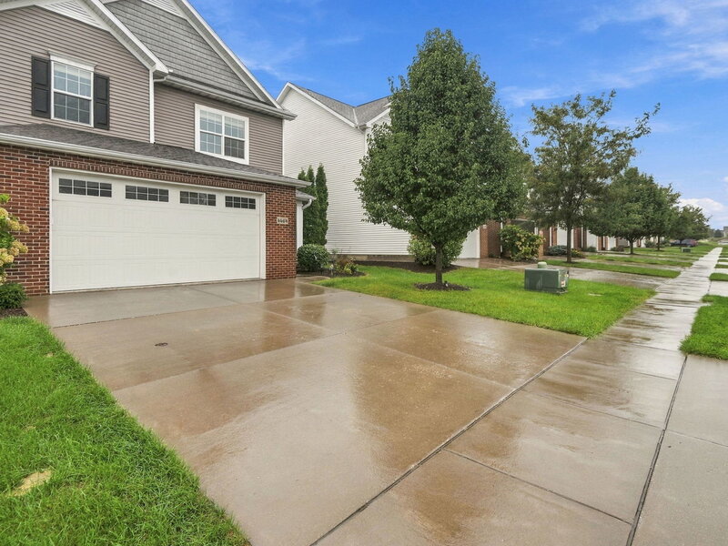 4464 Slate Creek Drive Bettendorf IA 52722