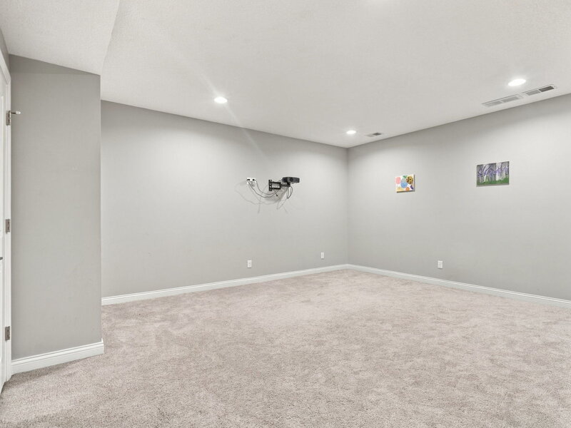 4464 Slate Creek Drive Bettendorf IA 52722