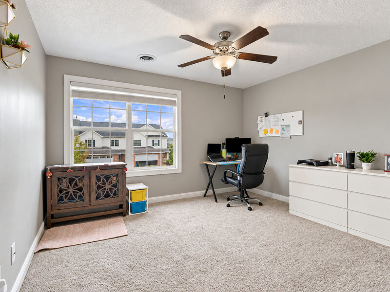 4464 Slate Creek Drive Bettendorf IA 52722