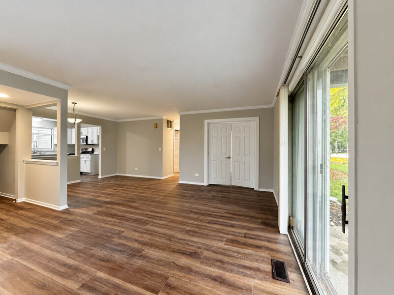 2127 Southwind Circle Schaumburg IL 60194