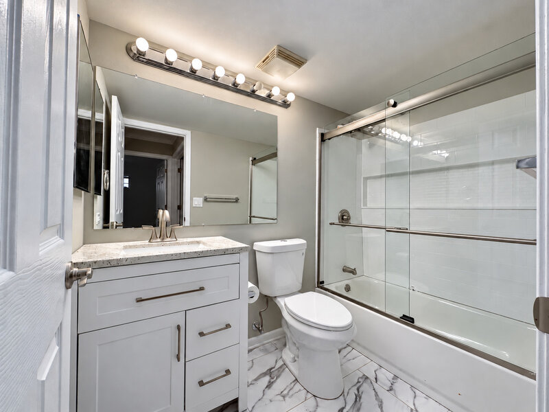 2127 Southwind Circle Schaumburg IL 60194