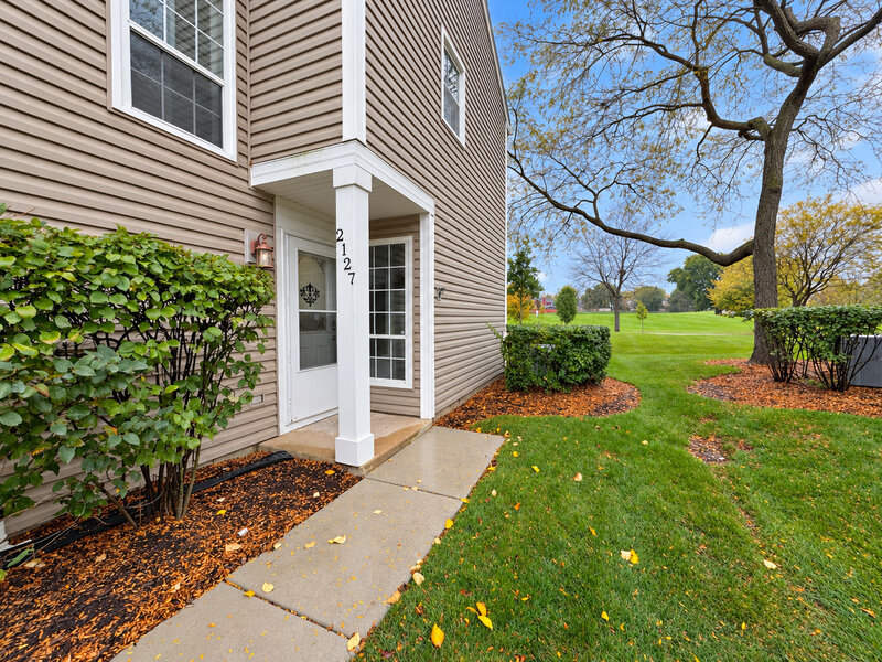 2127 Southwind Circle Schaumburg IL 60194