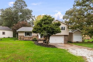 Photo of 610 Forest Rd Road East Moline IL 61244