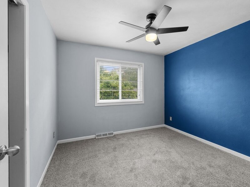 610 Forest Rd Road East Moline IL 61244