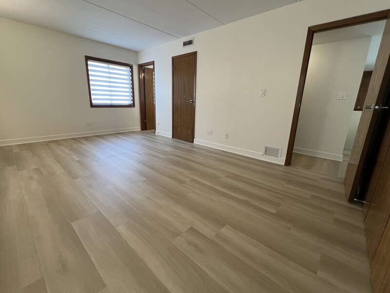 2416 W Foster Avenue Chicago IL 60625