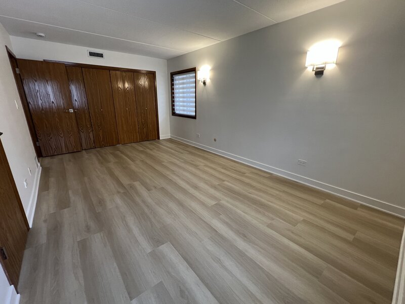 2416 W Foster Avenue Chicago IL 60625