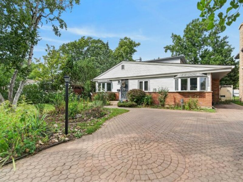 7106 Beckwith Road Morton Grove IL 60053