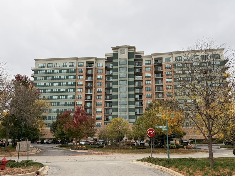 6420 Double Eagle Drive Woodridge IL 60517
