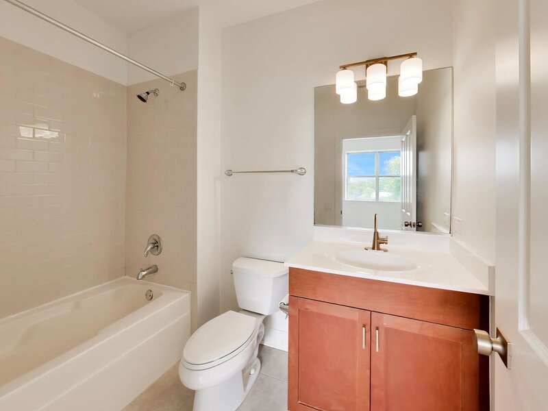1149 W Washburne Avenue Chicago IL 60608
