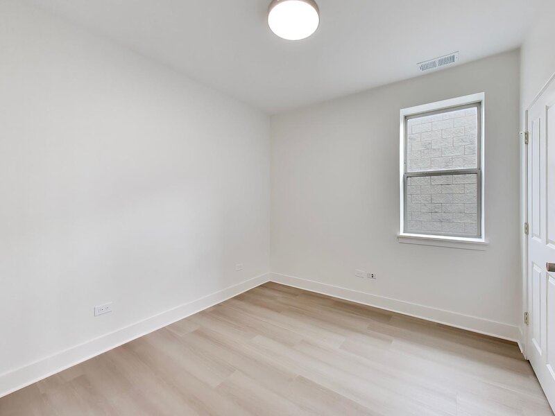 1149 W Washburne Avenue Chicago IL 60608