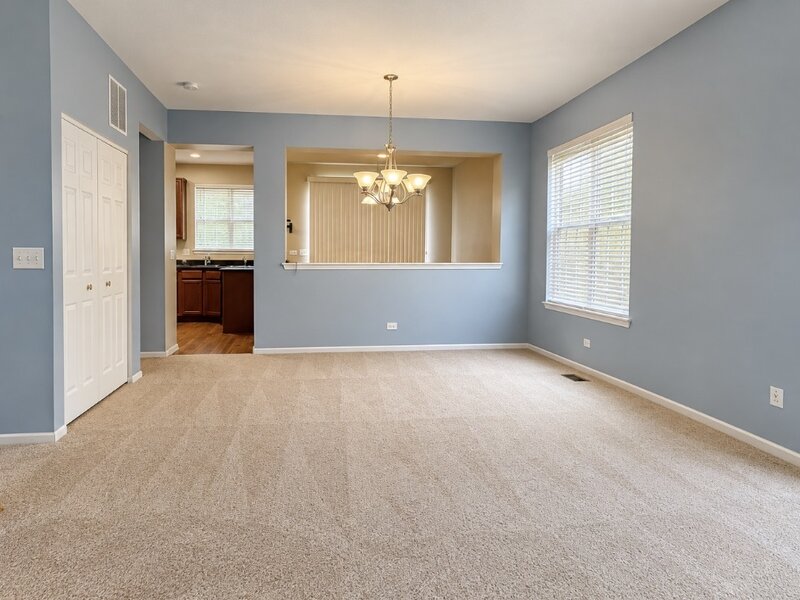 65 Veneto Court Streamwood IL 60107