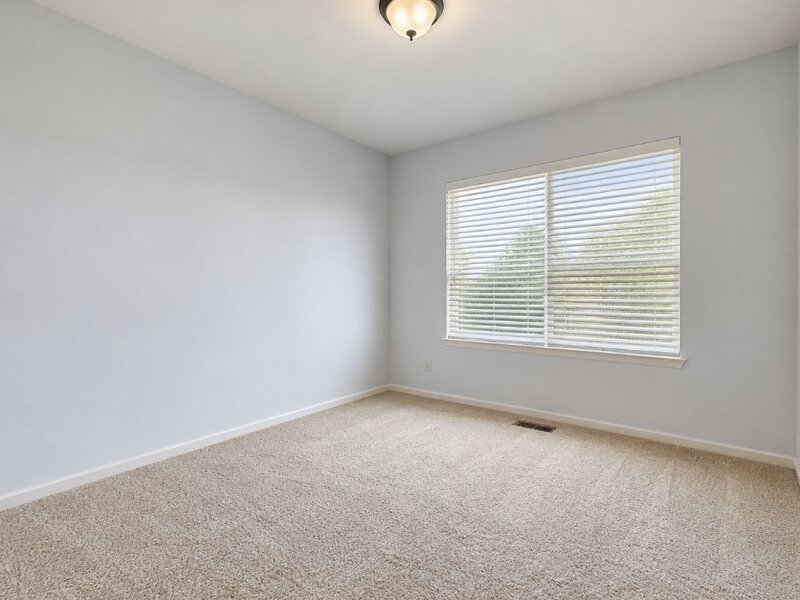 65 Veneto Court Streamwood IL 60107