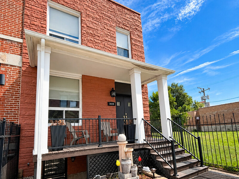 3839 S Giles Avenue Chicago IL 60653