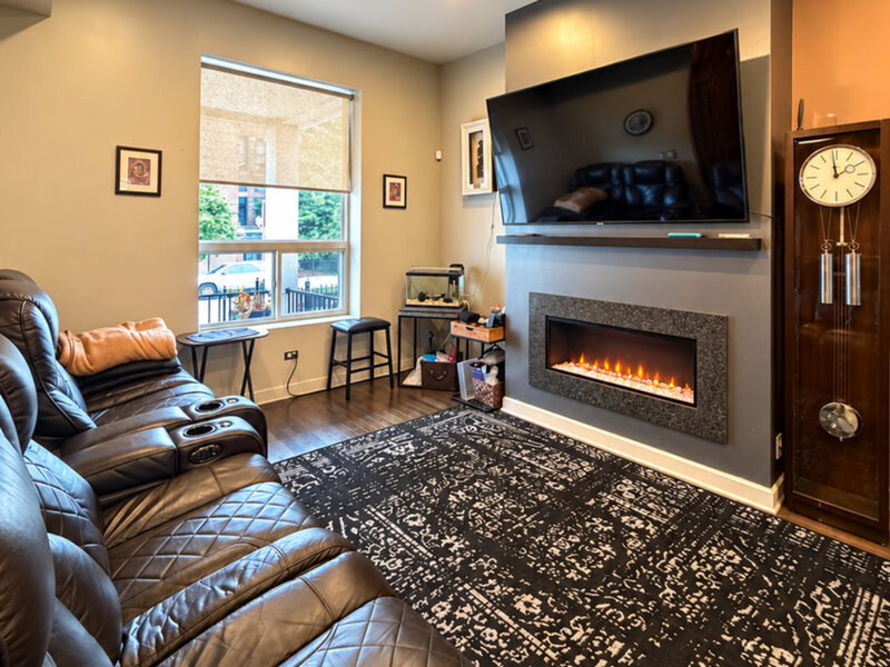 3839 S Giles Avenue Chicago IL 60653