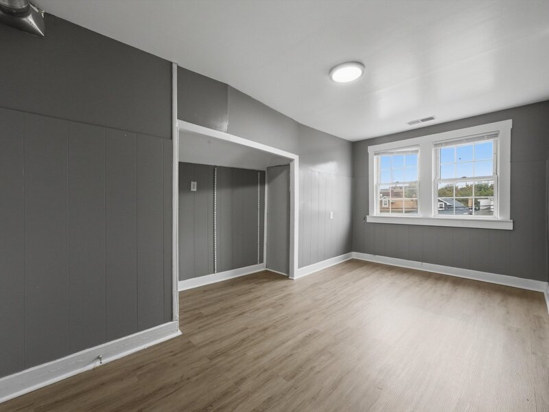 4862 W St Paul Avenue Chicago IL 60639