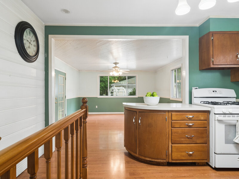139 N Hager Avenue Barrington IL 60010