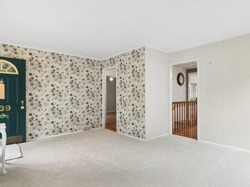139 N Hager Avenue Barrington IL 60010