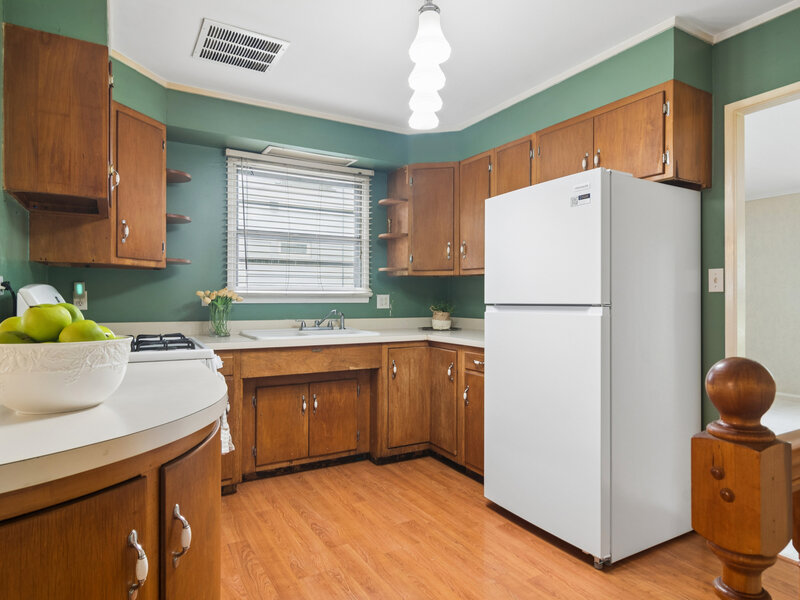 139 N Hager Avenue Barrington IL 60010