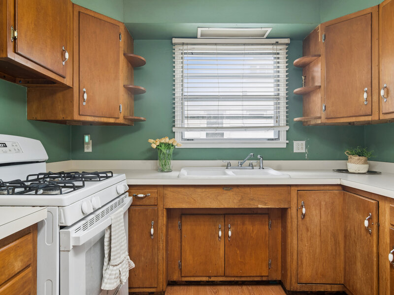 139 N Hager Avenue Barrington IL 60010