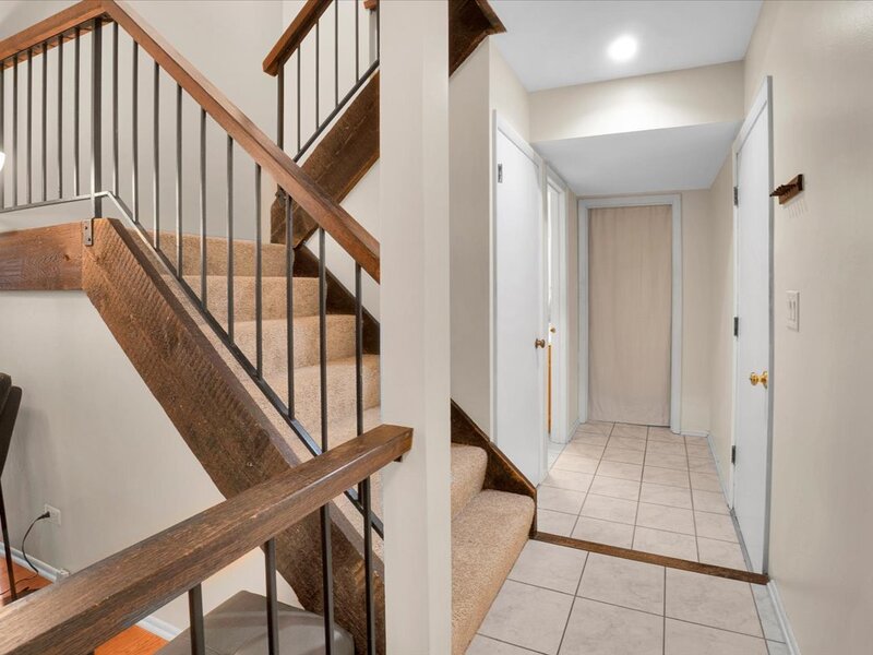 755 Biloxie Court Carol Stream IL 60188