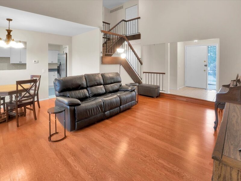 755 Biloxie Court Carol Stream IL 60188