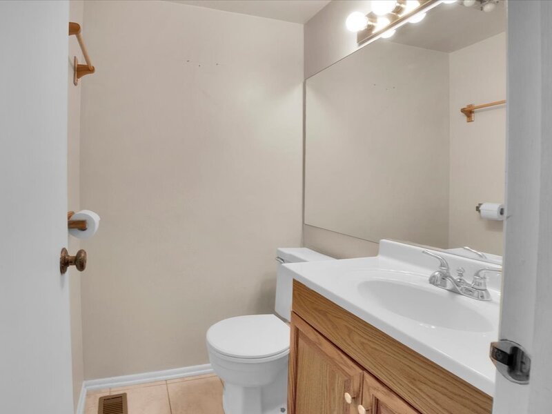 755 Biloxie Court Carol Stream IL 60188