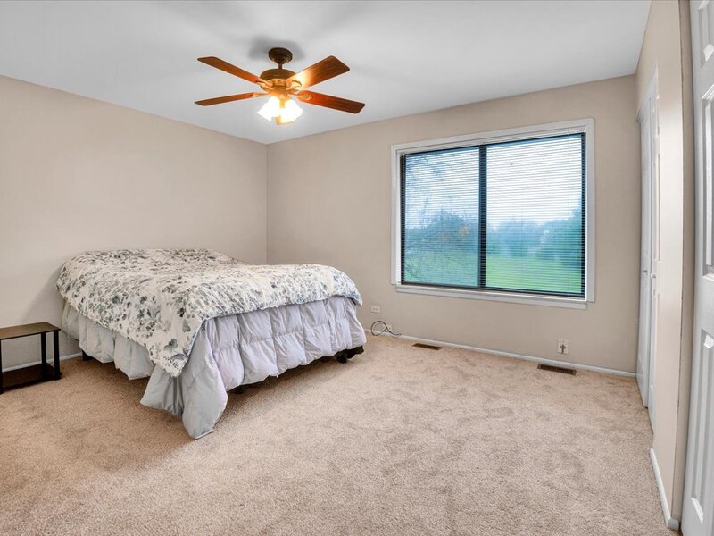 755 Biloxie Court Carol Stream IL 60188