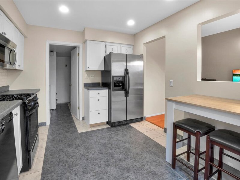 755 Biloxie Court Carol Stream IL 60188