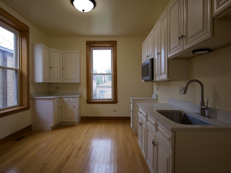 4528 W Washington Boulevard Chicago IL 60624