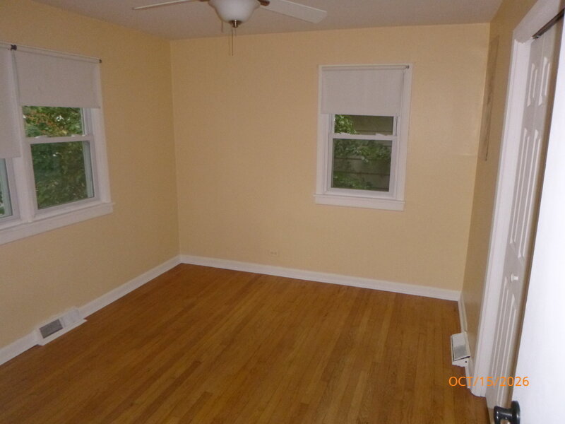 2 Edgewood Avenue Lombard IL 60148