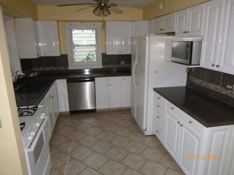 2 Edgewood Avenue Lombard IL 60148
