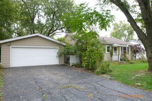 Photo of 2 Edgewood Avenue Lombard IL 60148