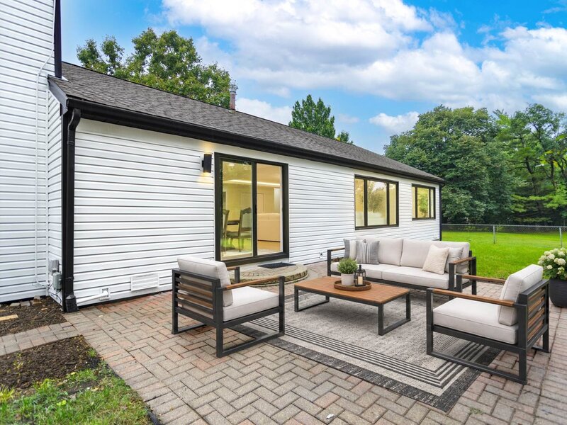 2049 Dorval Drive Naperville IL 60565