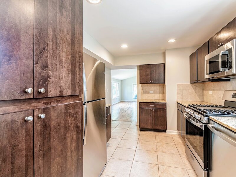 456 Greenbay Avenue Calumet City IL 60409