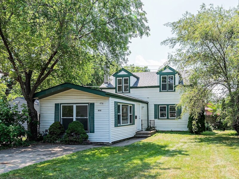 456 Greenbay Avenue Calumet City IL 60409