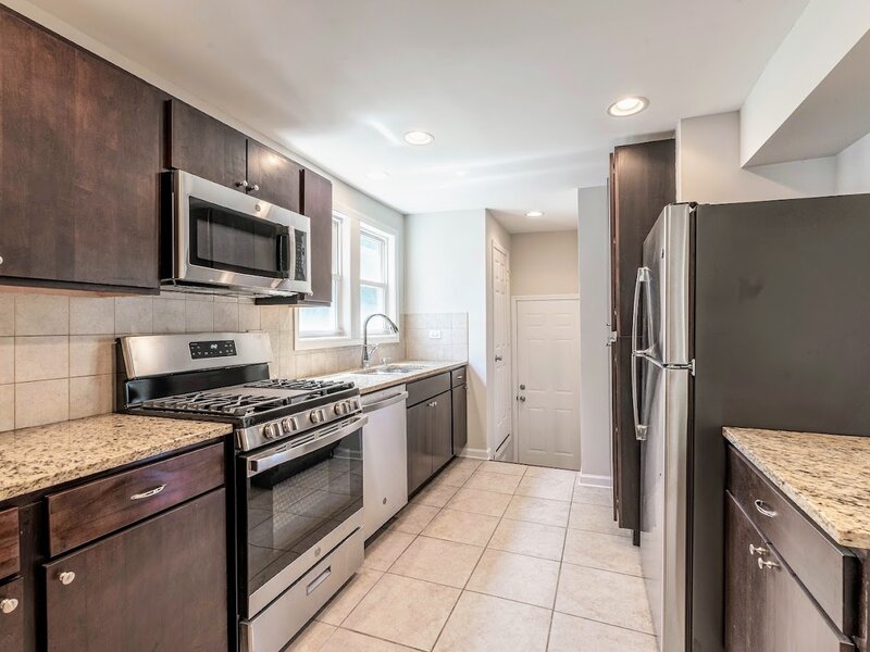 456 Greenbay Avenue Calumet City IL 60409