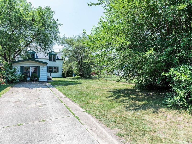 456 Greenbay Avenue Calumet City IL 60409