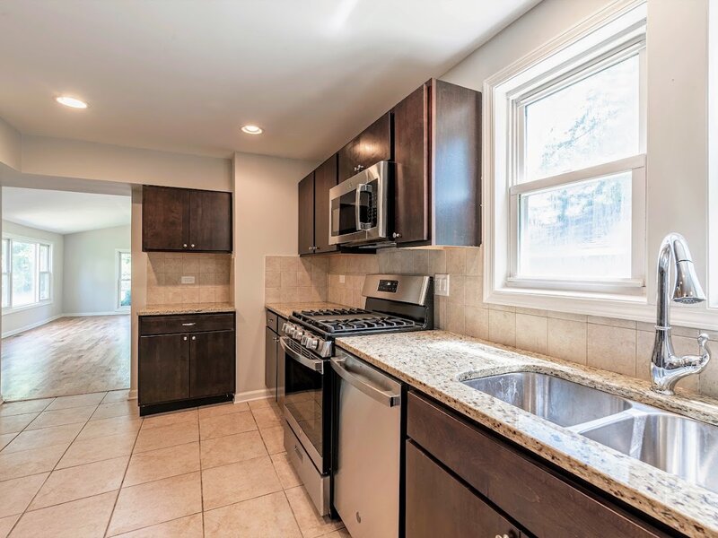 456 Greenbay Avenue Calumet City IL 60409