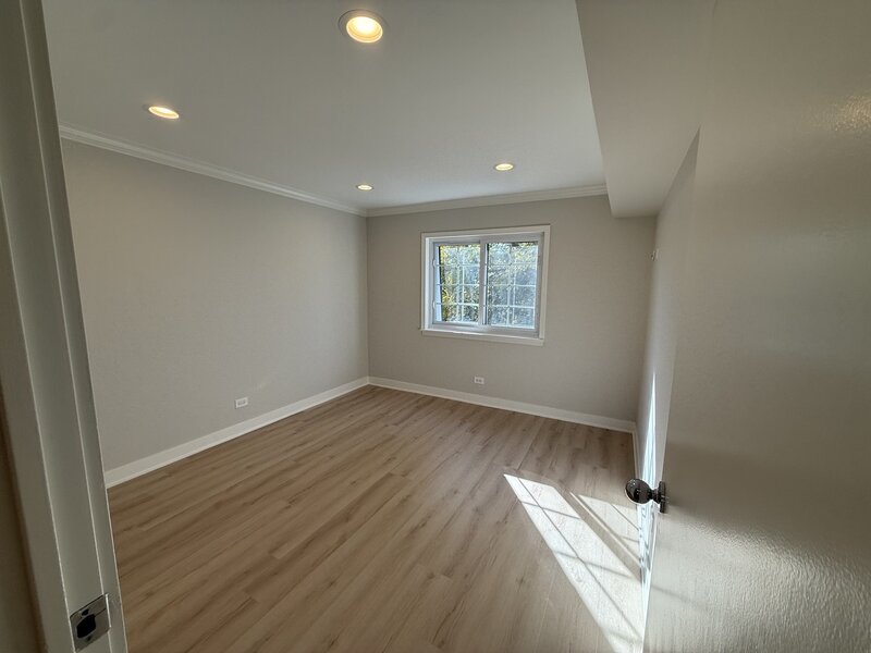9386 Bay Colony Drive Des Plaines IL 60016