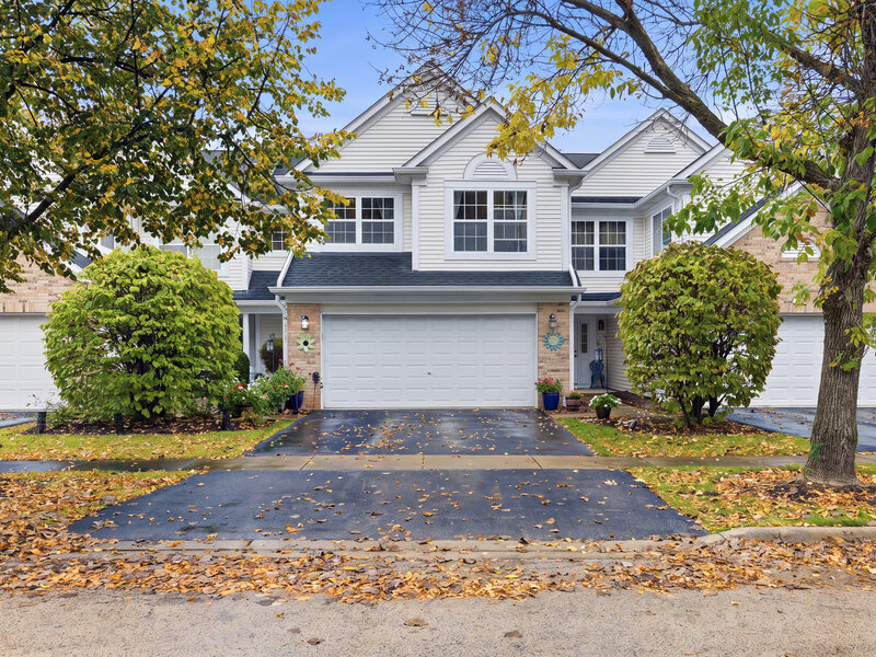 1005 Tara Lane West Chicago IL 60185