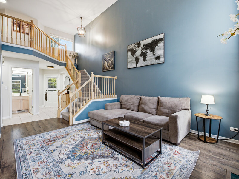 1005 Tara Lane West Chicago IL 60185