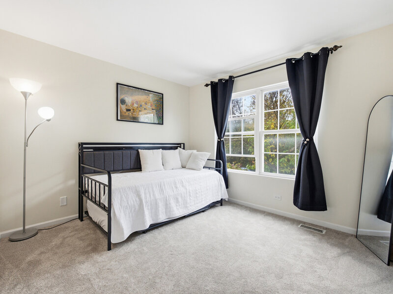 1005 Tara Lane West Chicago IL 60185