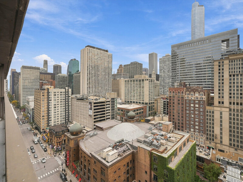 10 E Ontario Street Chicago IL 60611