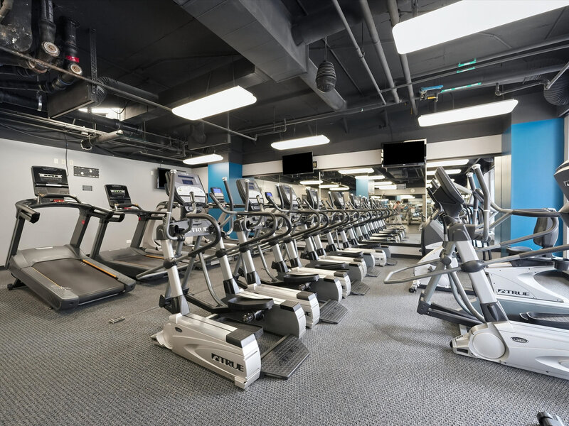 10 E Ontario Street Chicago IL 60611