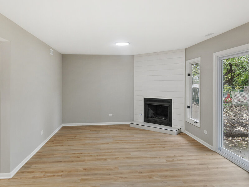 21 Huntington Road Glen Ellyn IL 60137