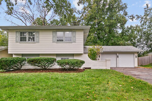 Photo of 21 Huntington Road Glen Ellyn IL 60137