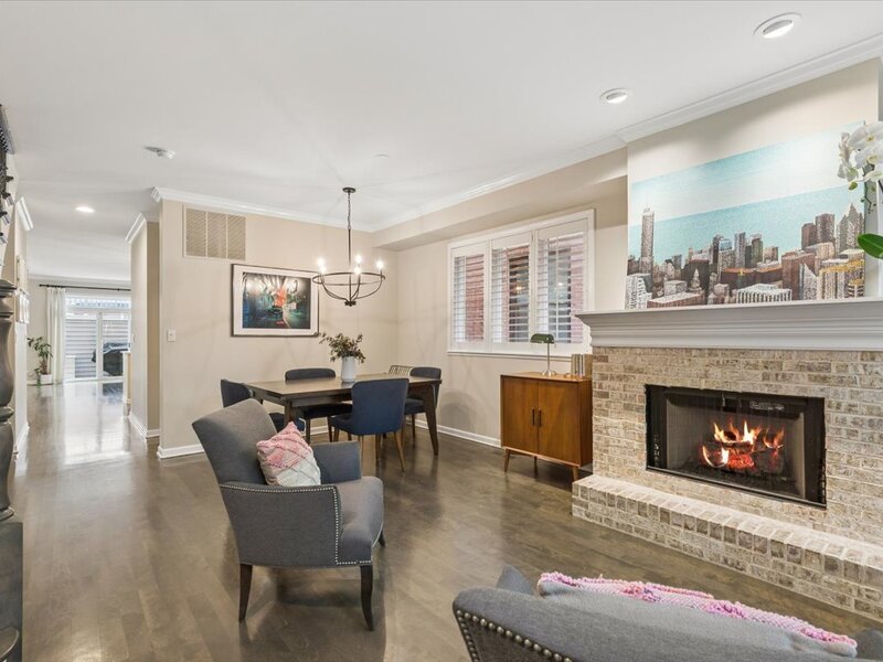 2332 W Dickens Avenue Chicago IL 60647